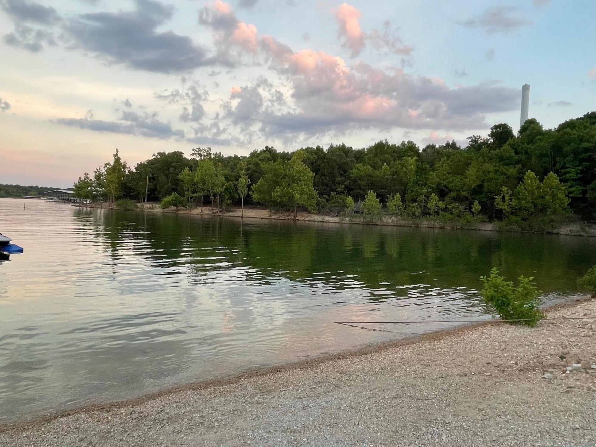 Rockwood Condos On Table Rock Lake With Boat Slips Indian Point Exterior photo